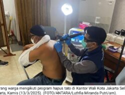 Warga Jaksel antusias ikut hapus tato