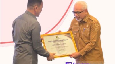 Pemkab Bantaeng Raih Penghargaan Posbankum 100% dari Kemenkum RI