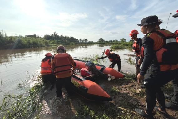 Basarnas Makassar Kerahkan 8 Rescuer Cari Korban Tenggelam di Gowa
