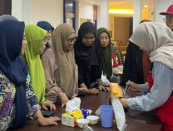 KKN Gelombang 115 dan Yayasan PA Bangkit Hadirkan Inovasi Sabun Cuci Piring Ramah Lingkungan