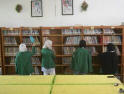 Mahasiswa KKN Sulap Perpus SDN 86 Barru Jadi Nyaman