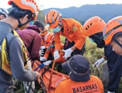 Tersambar Petir, Satu Pendaki Gunung Monrolo Tewas
