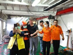 Sakit Perut dan Demam di Laut, ABK Vietnam Dievakuasi