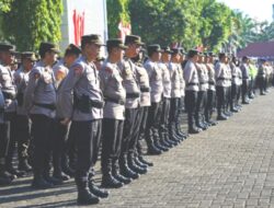 Kapolda Pimpin Upacara Kenaikan Pangkat 1.711 Personel