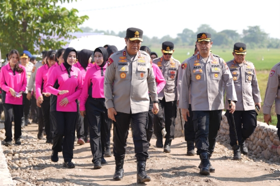 Kapolda Sulsel Resmikan Sumur Bor Bantu Warga
