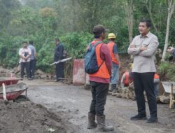 Peduli Petani, Bupati Bantaeng Tinjau Perbaikan Ruas Jalan Biringere